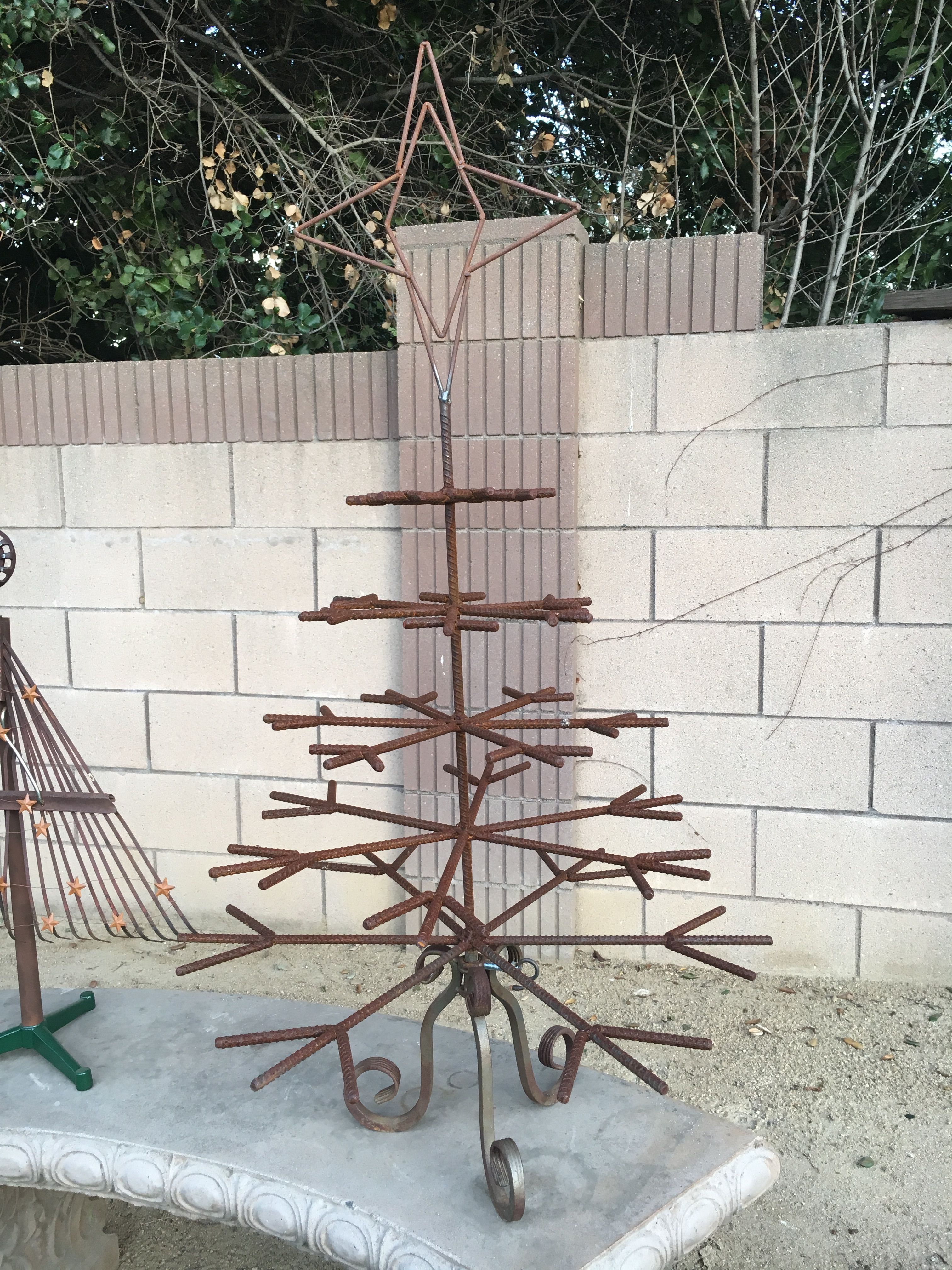 Rebar Christmas Tree Decorating Ideas for Outdoors